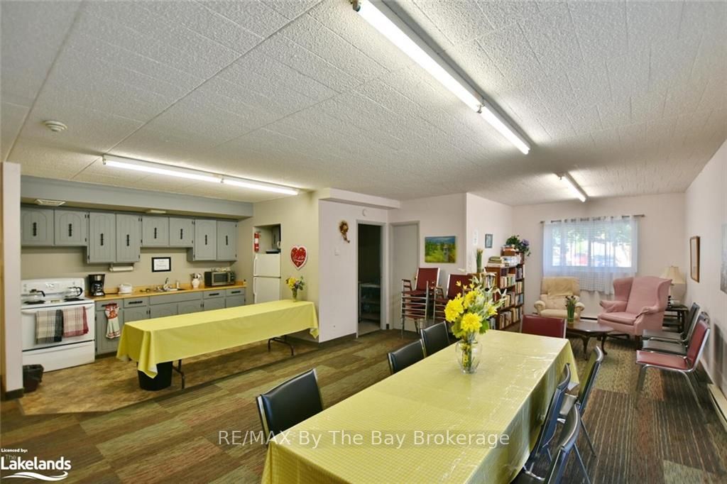 #409 - 184 Eighth Street Property Photo 18