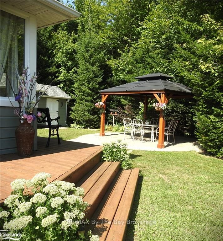 63 Madawaska Trail Property Photo 2