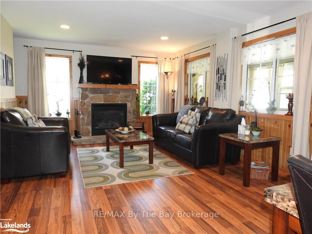 63 Madawaska Trail Property Photo 7