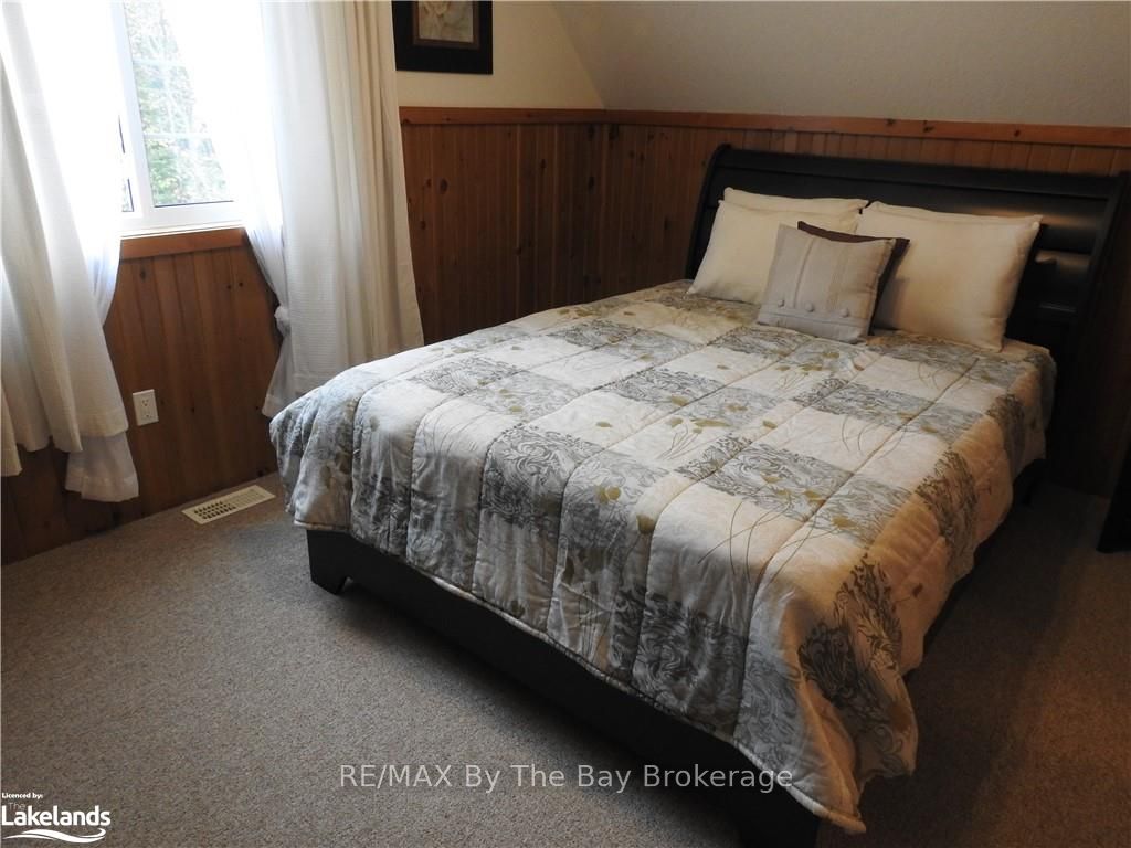 63 Madawaska Trail Property Photo 16