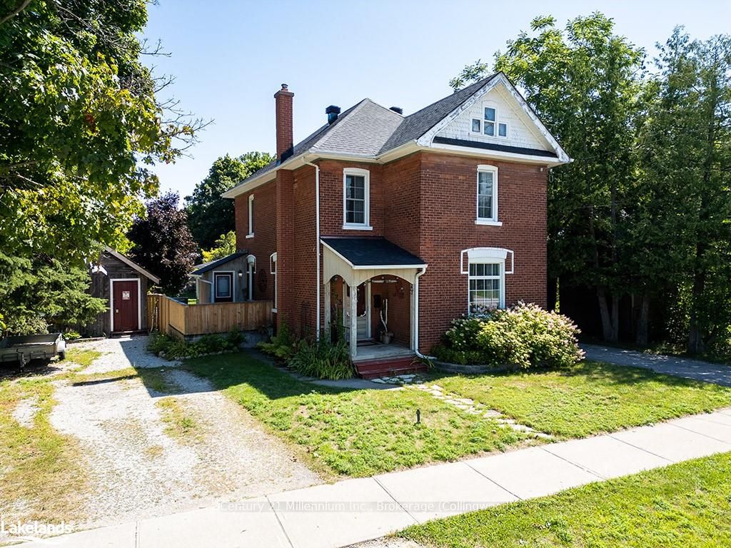 523 Hurontario Street Property Photo 3