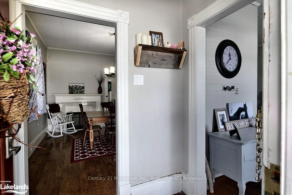 523 Hurontario Street Property Photo 8
