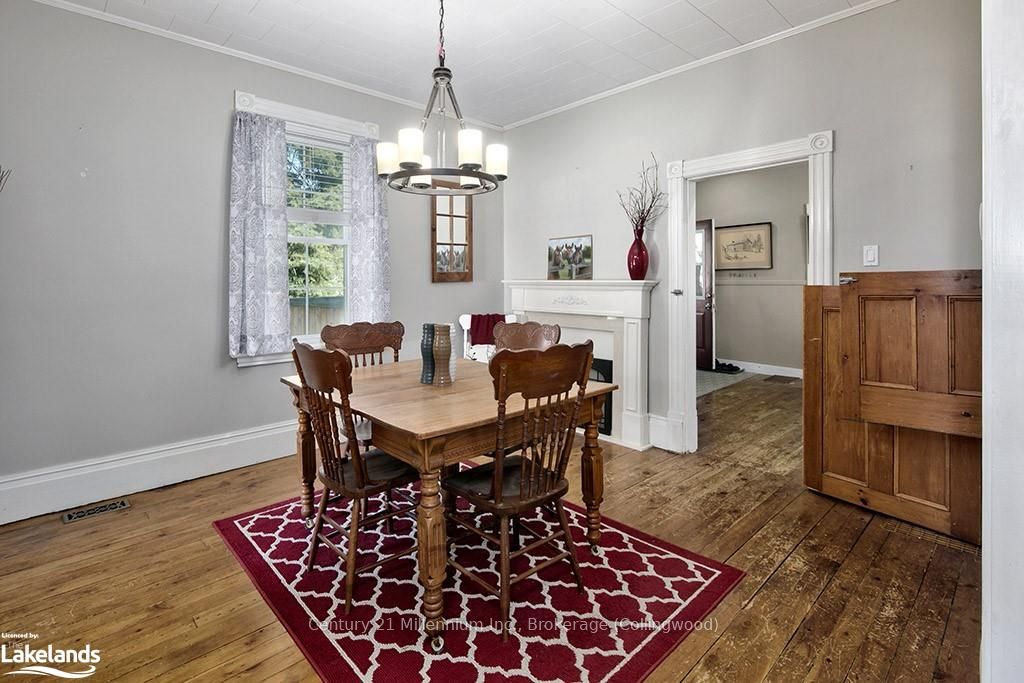 523 Hurontario Street Property Photo 12