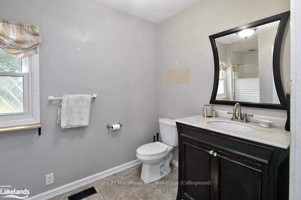 523 Hurontario Street Property Photo 38
