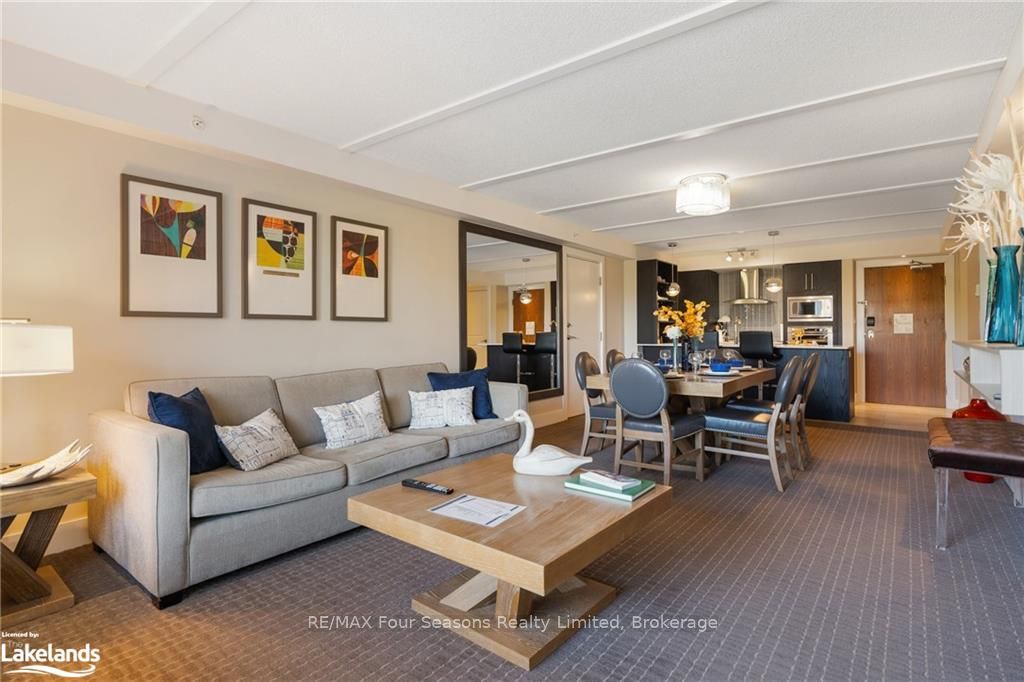 #6210-6212 - 9 Harbour Street Property Photo 2