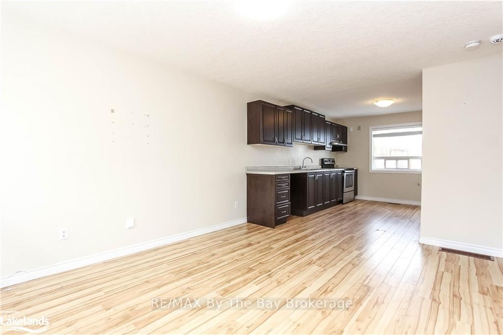 24 Glenwood Drive Property Photo 8