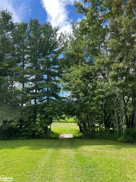 2332 Centre Line Property Photo 19