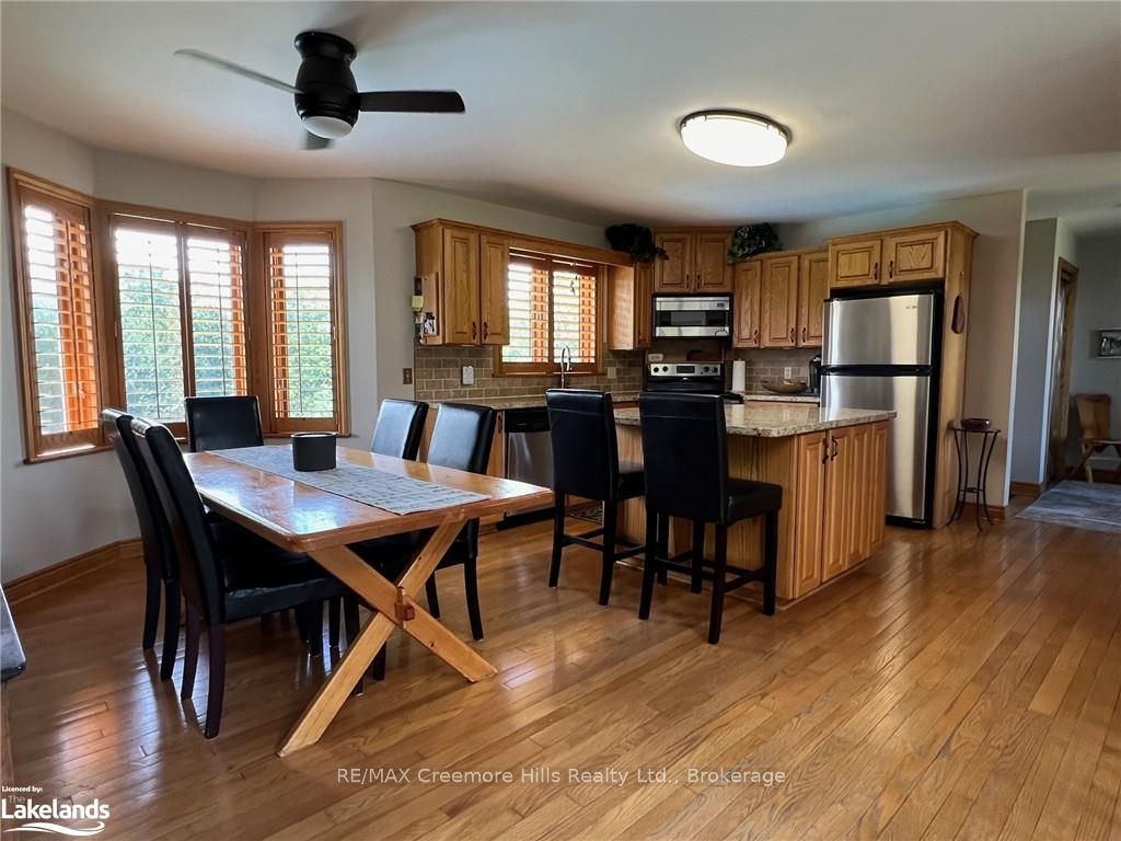 2332 Centre Line Property Photo 26