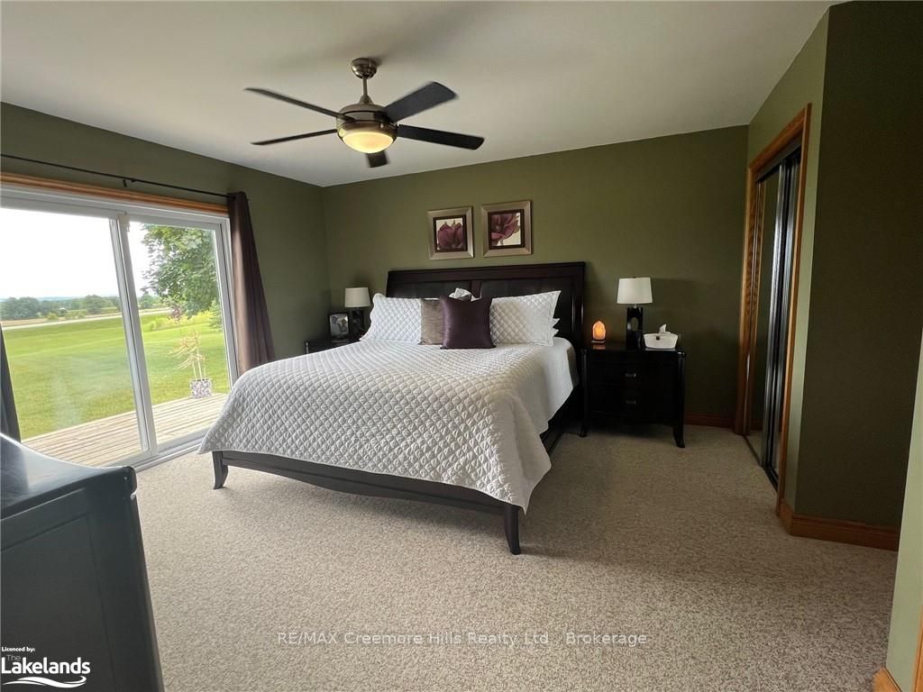 2332 Centre Line Property Photo 32