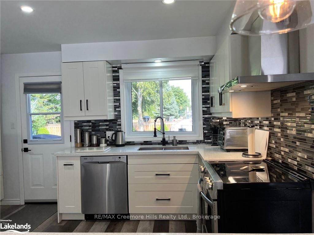 3 Jardine Crescent Property Photo 12