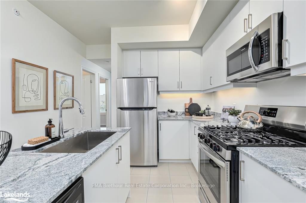 #107 - 17 Spooner Crescent Property Photo 6