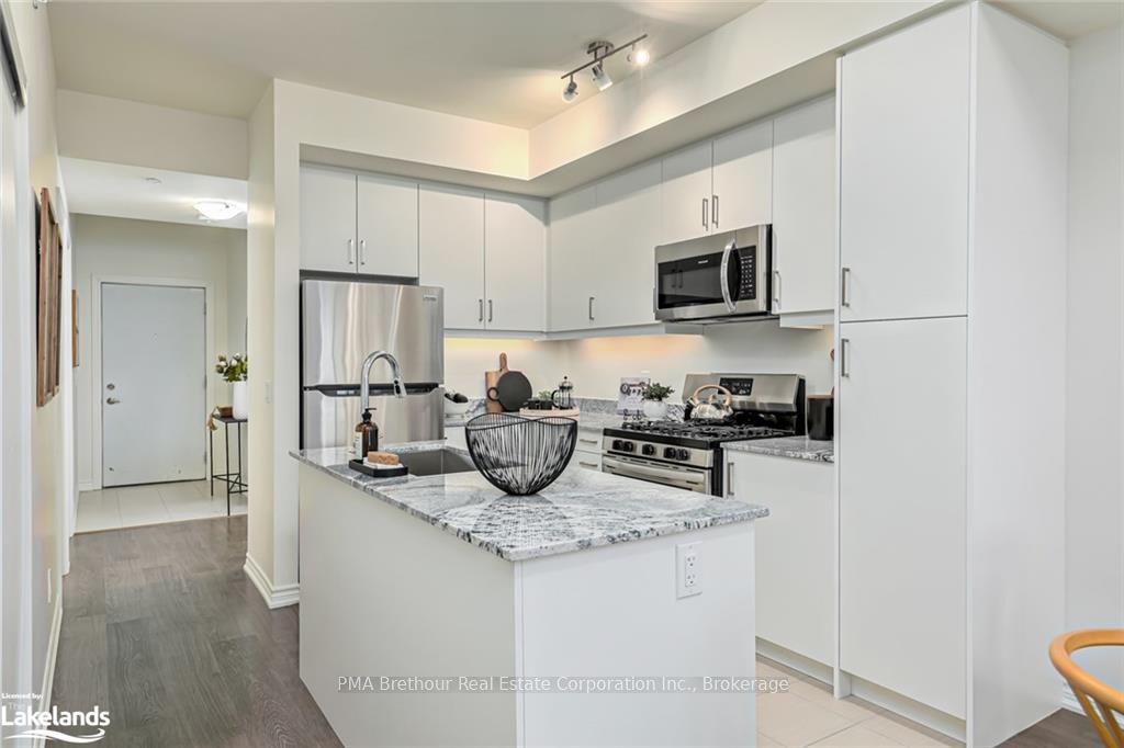 #107 - 17 Spooner Crescent Property Photo 8