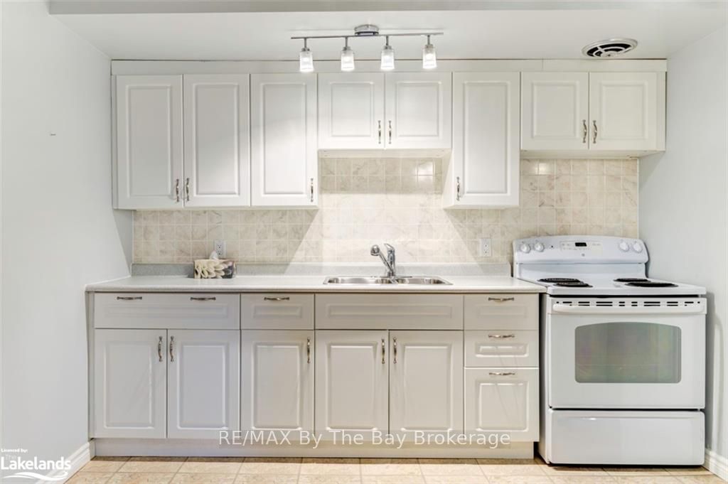 #309 - 184 Eighth Street Property Photo 12