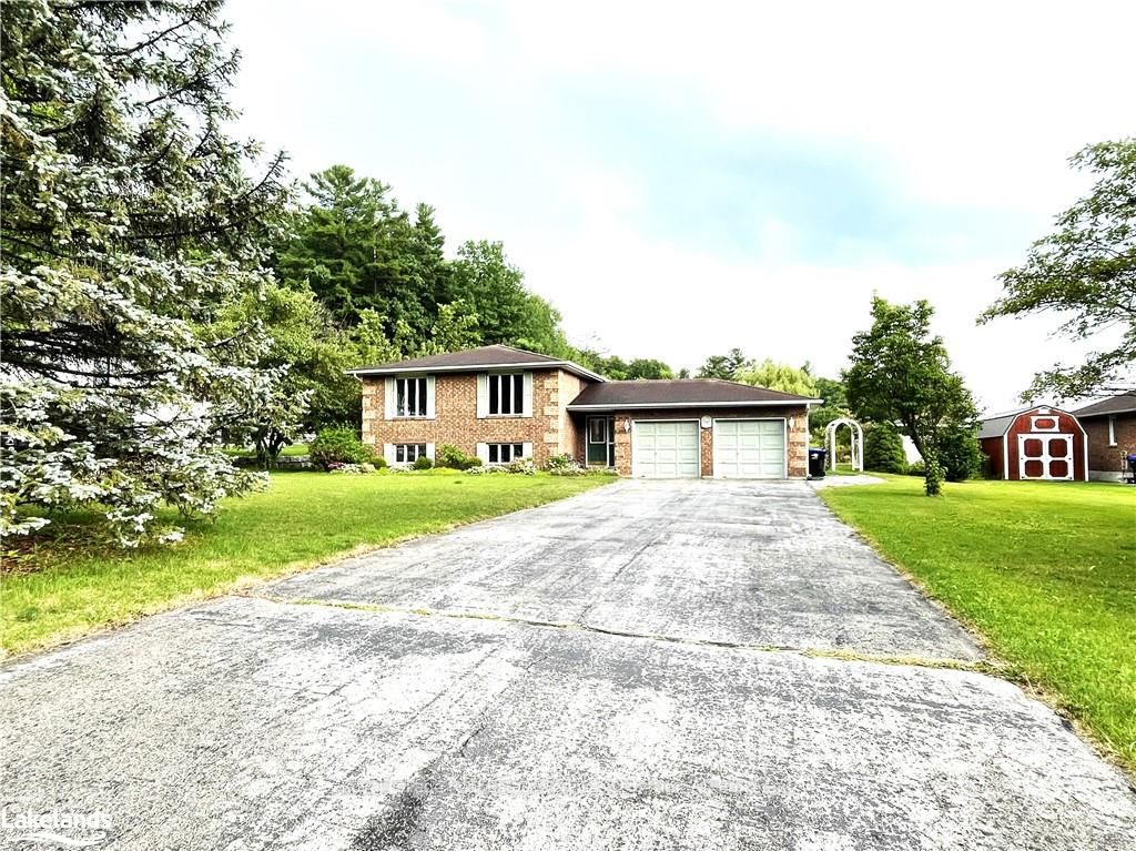 86 Wasaga Sands Drive Property Photo 1