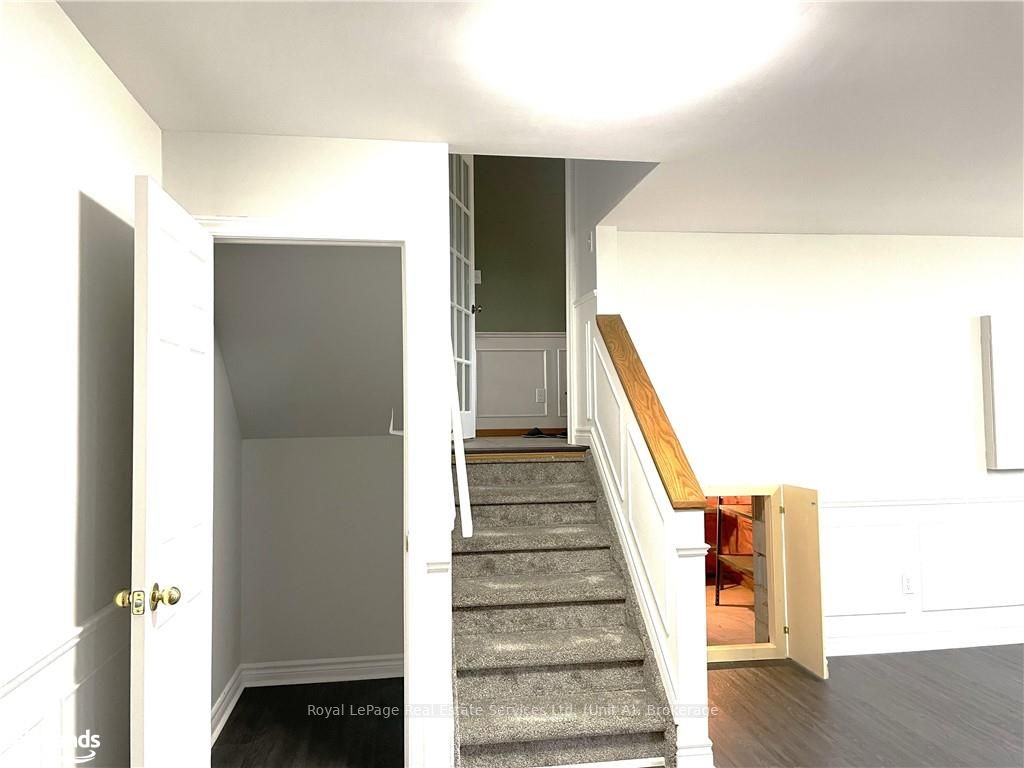 86 Wasaga Sands Drive Property Photo 3