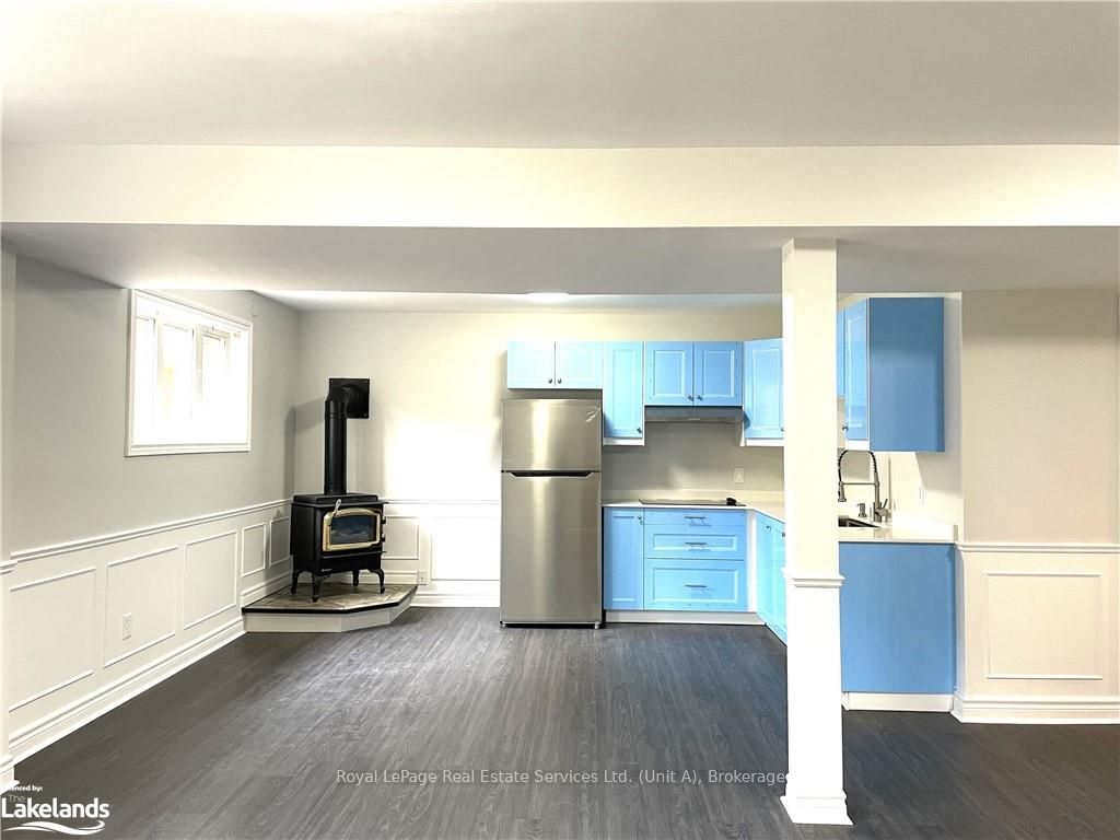 86 Wasaga Sands Drive Property Photo 4