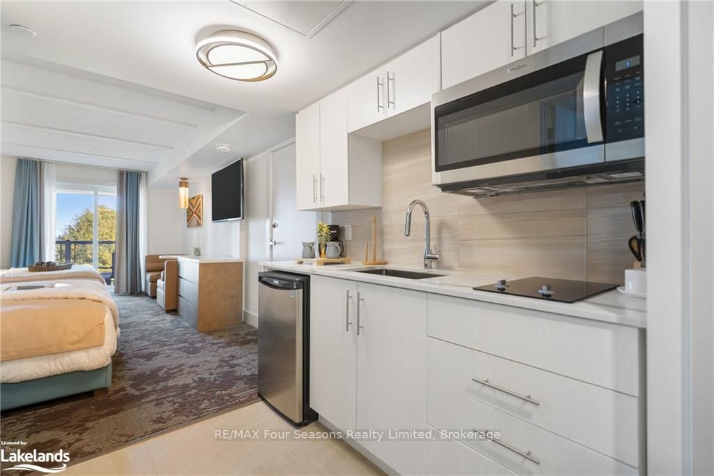 #6415-6417 - 9 Harbour Street Property Photo 16