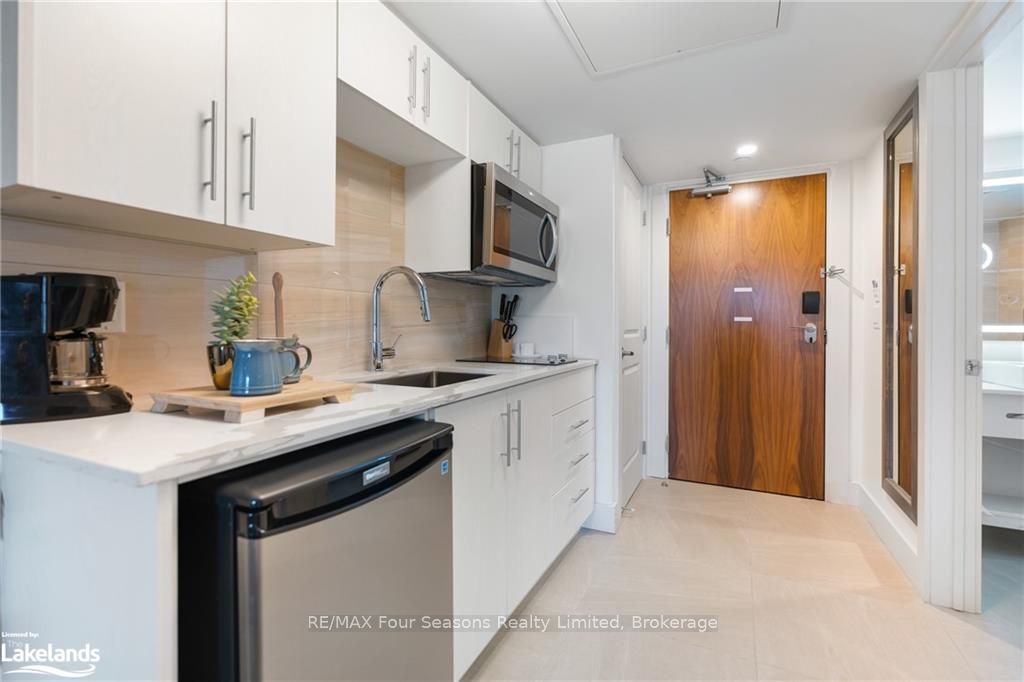 #6415-6417 - 9 Harbour Street Property Photo 17