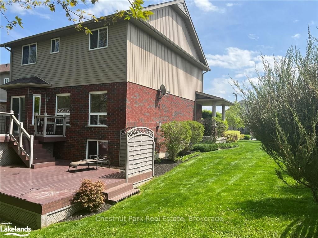 23 Chamberlain Crescent Property Photo 3