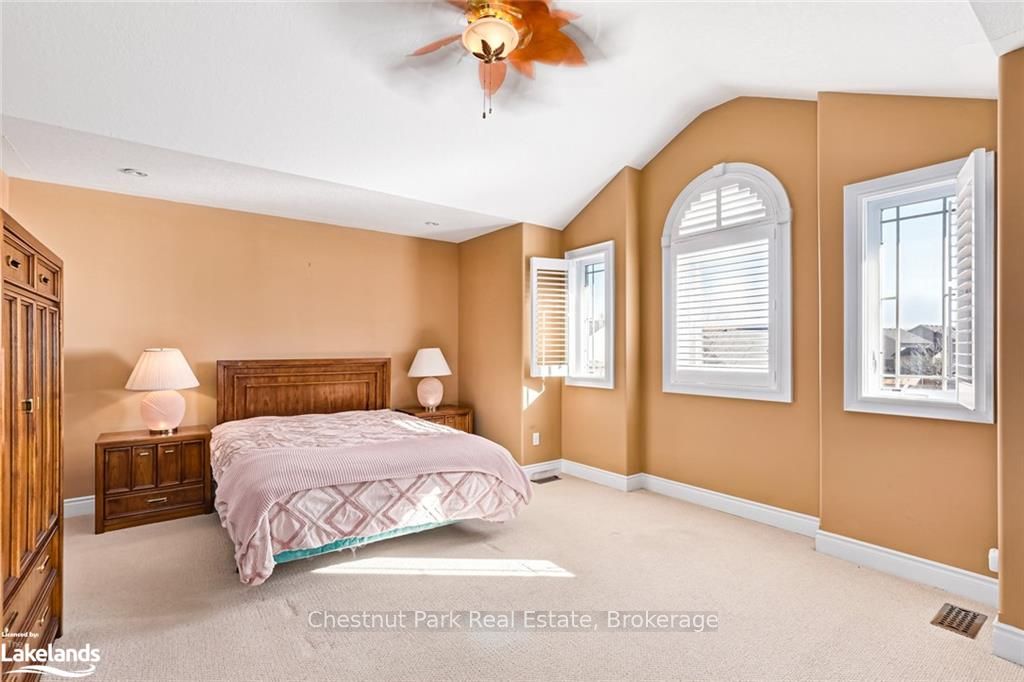 23 Chamberlain Crescent Property Photo 24