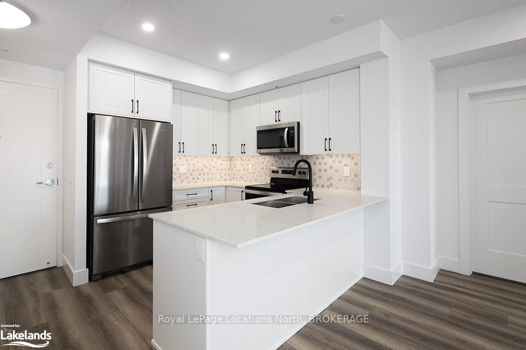 #318 - 4 Kimberly Lane Property Photo 5