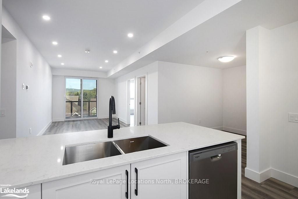 #318 - 4 Kimberly Lane Property Photo 9