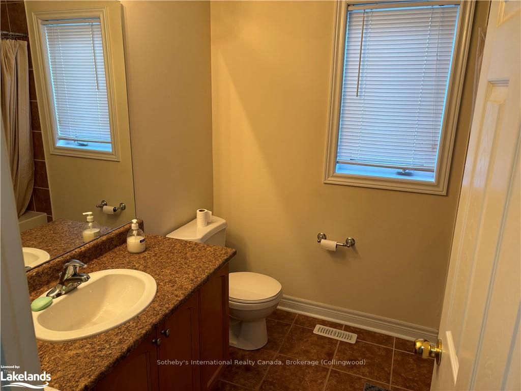 50 Silver Crescent Property Photo 17