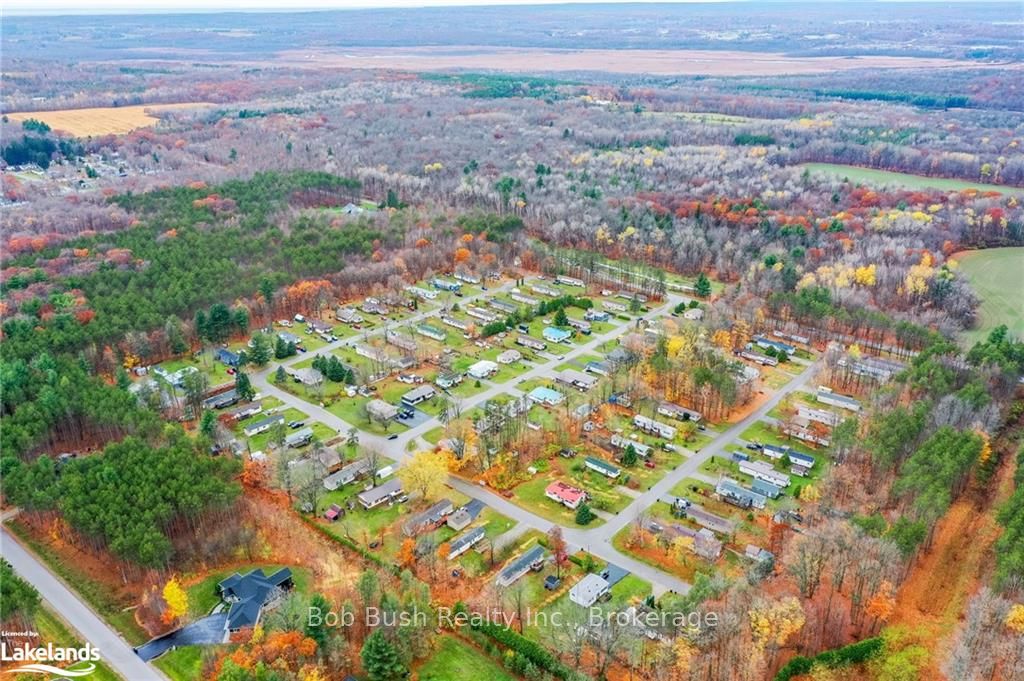#6 - 5263 Elliott Sideroad Property Photo 36