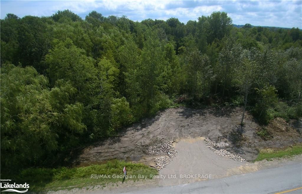 711 Midland Point Road Property Photo 3