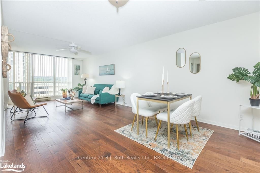 #305 - 65 Ellen Street Property Photo 6