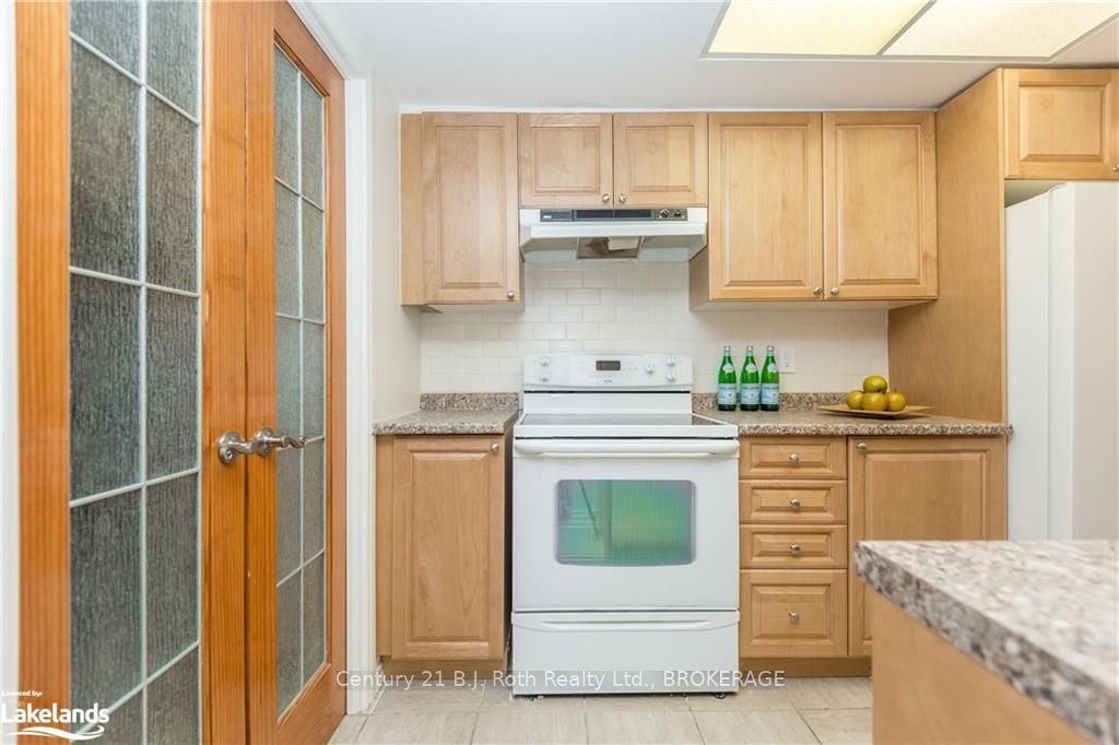#305 - 65 Ellen Street Property Photo 18