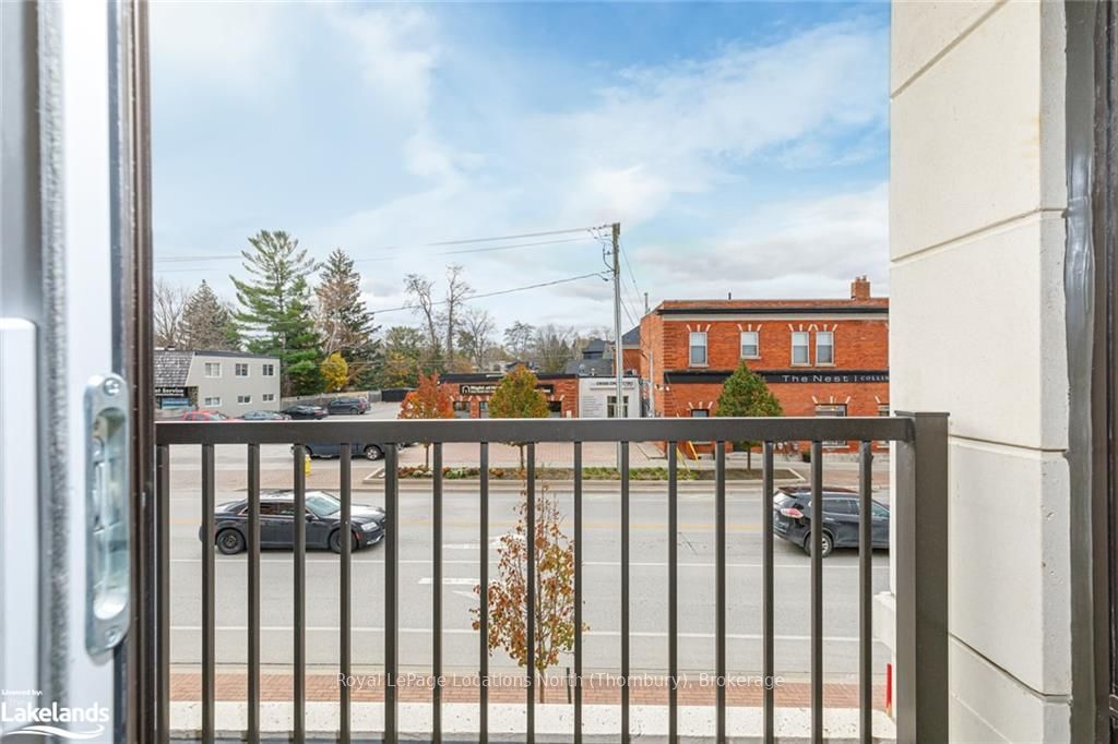 #211 - 1 Hume Street Property Photo 17