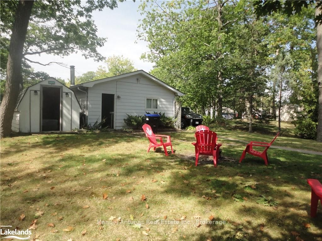 1089 Mosley Street Property Photo 10