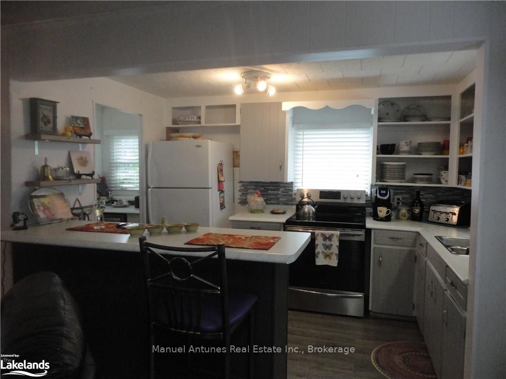 1089 Mosley Street Property Photo 17