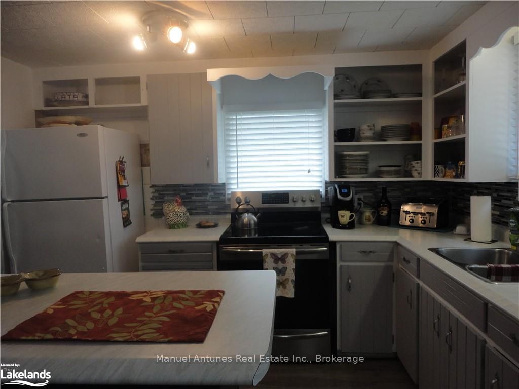 1089 Mosley Street Property Photo 18