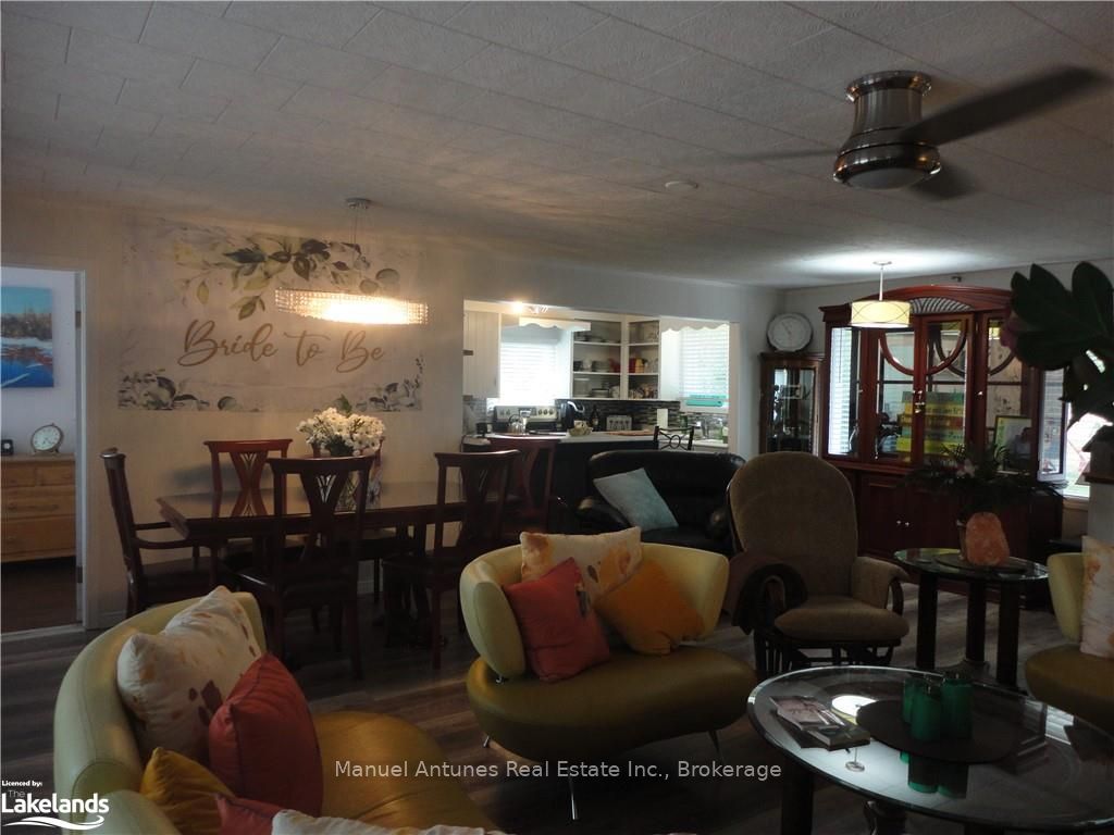 1089 Mosley Street Property Photo 20