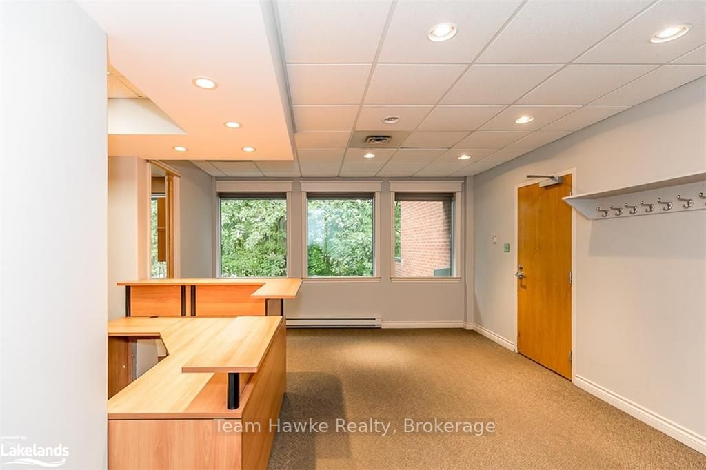 Address Unavailable Property Photo 12