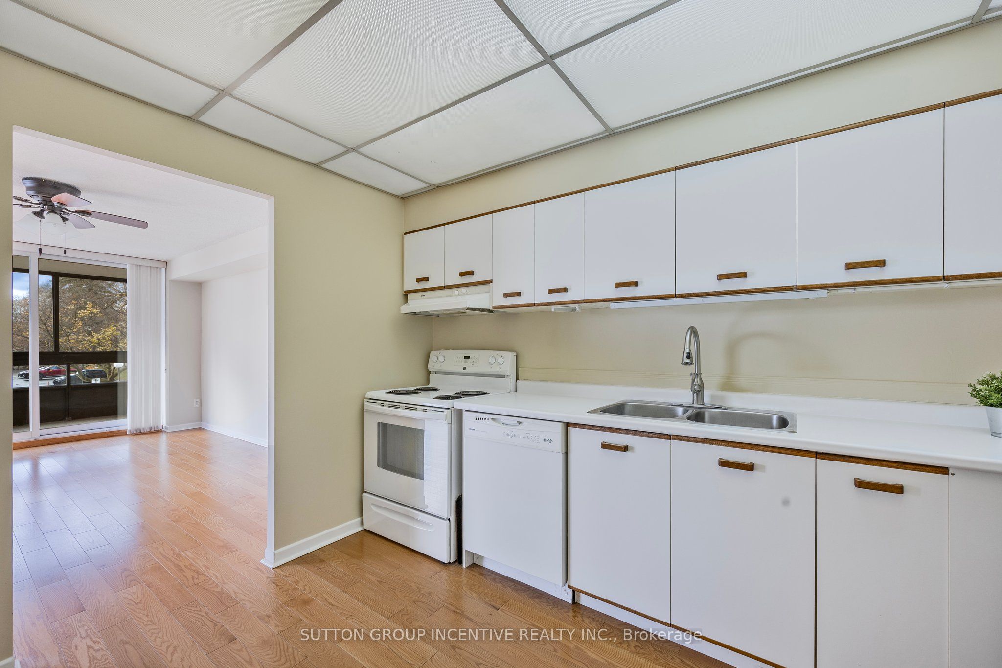 #104 - 181 Collier Street Property Photo 20