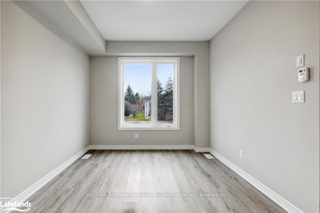 #1 - 33 Dawson Drive Property Photo 19