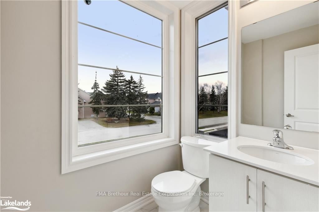 #1 - 33 Dawson Drive Property Photo 25