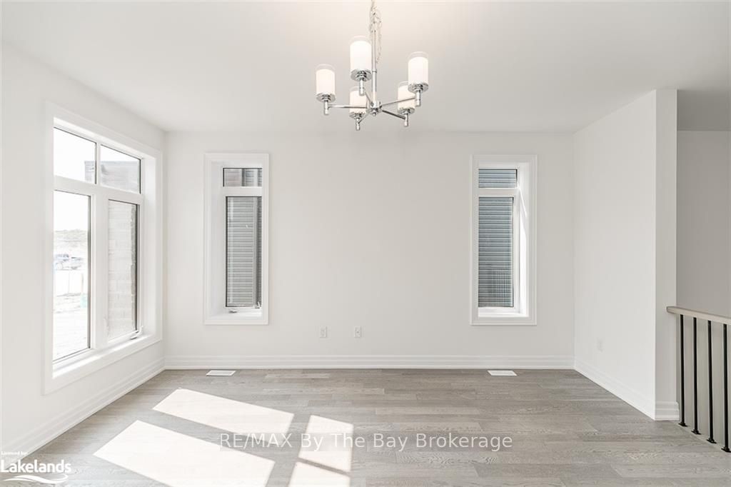 3 Rosanne Circle Property Photo 6