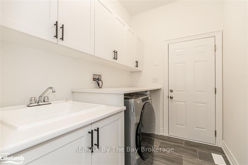 3 Rosanne Circle Property Photo 16