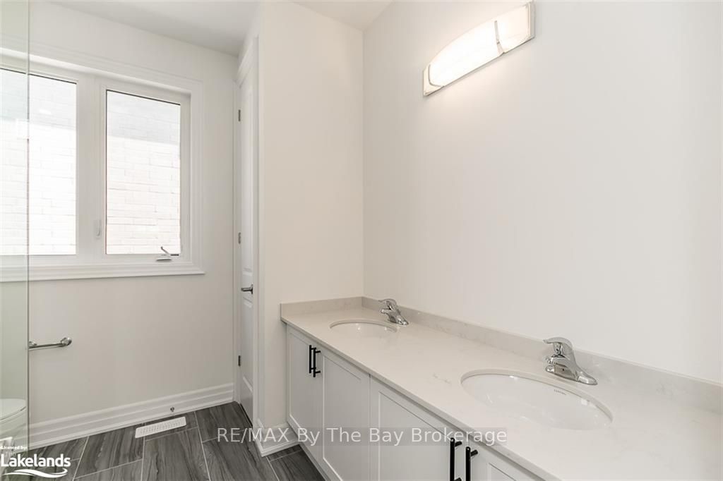 3 Rosanne Circle Property Photo 21