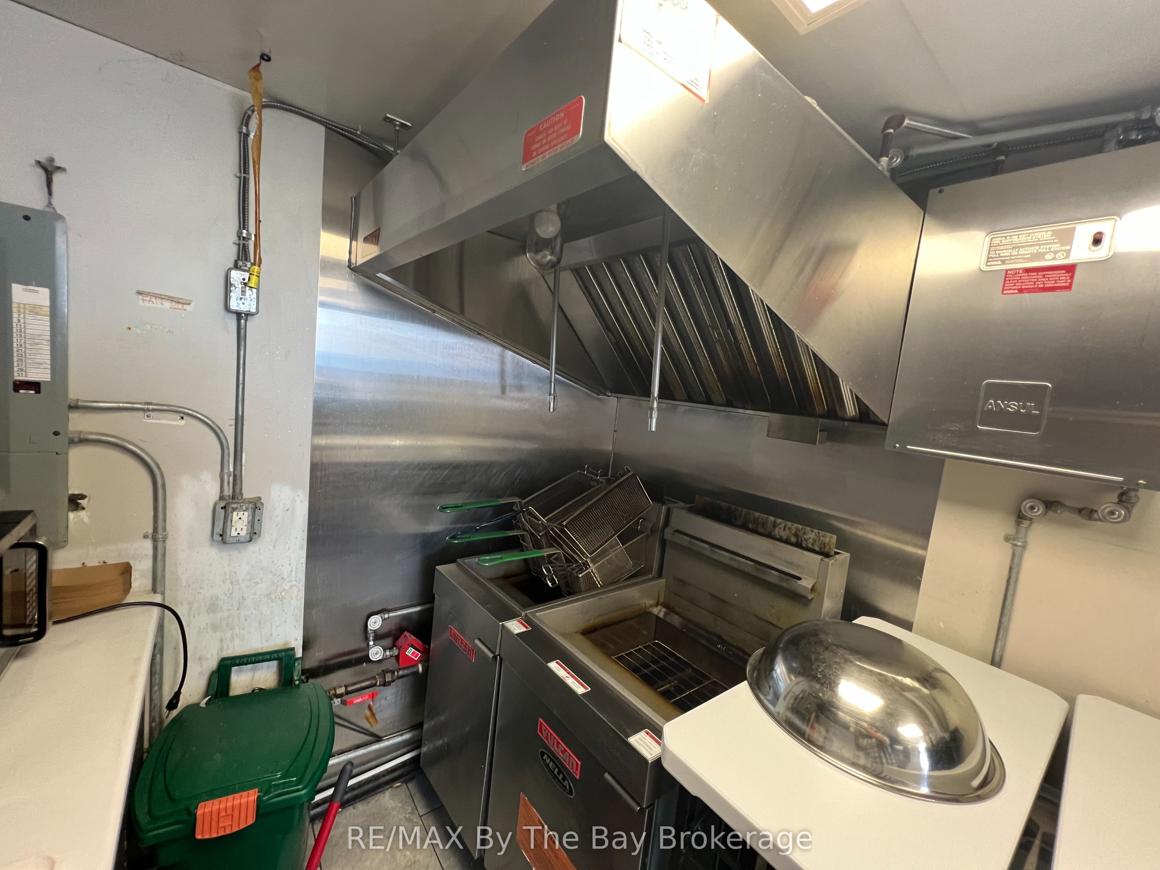 #unit 8 - 10 Main Street Property Photo 10