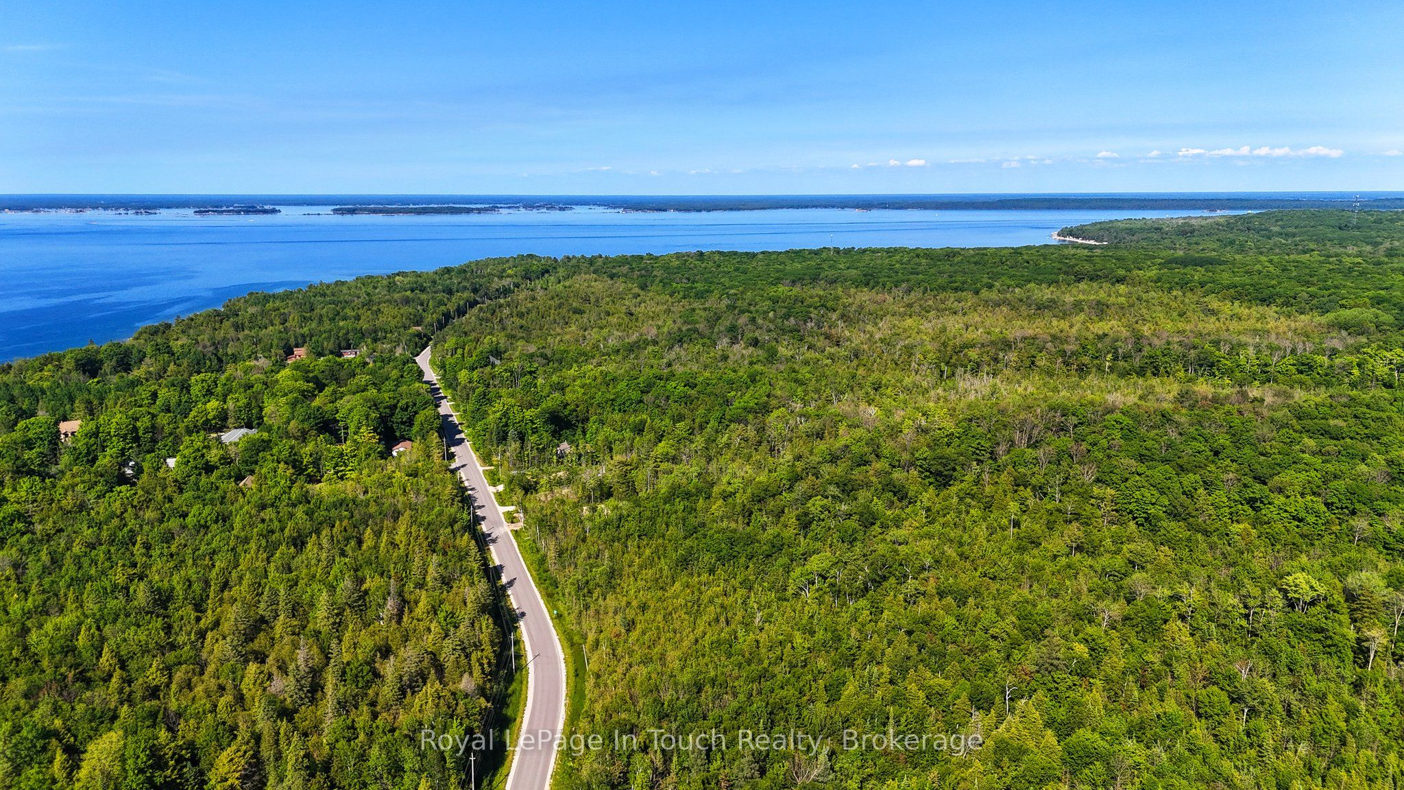 585 Champlain Road Property Photo 5