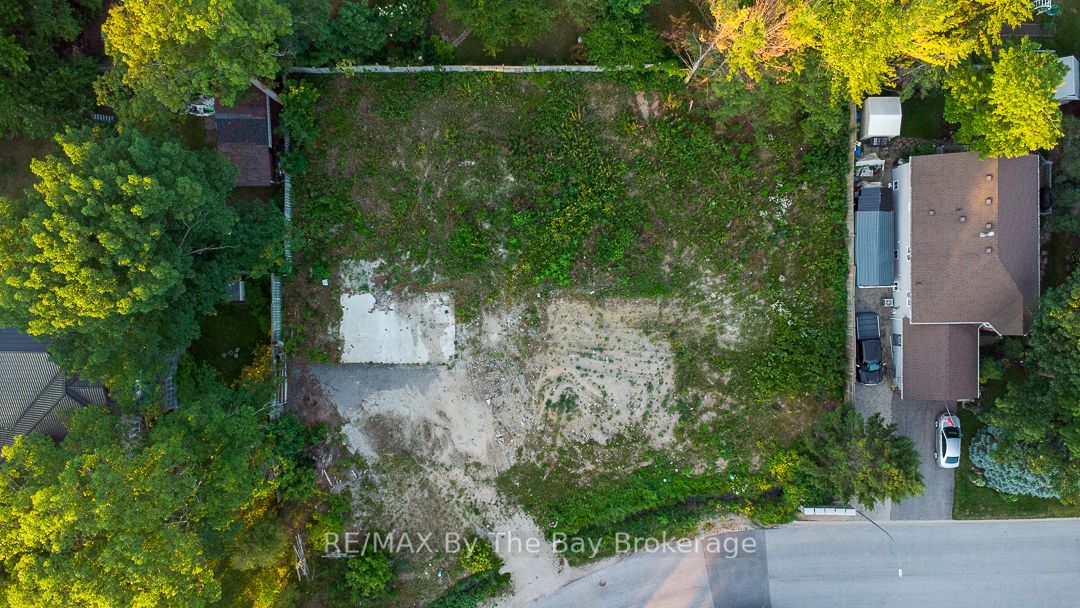 1 Riverdale Drive Property Photo 4