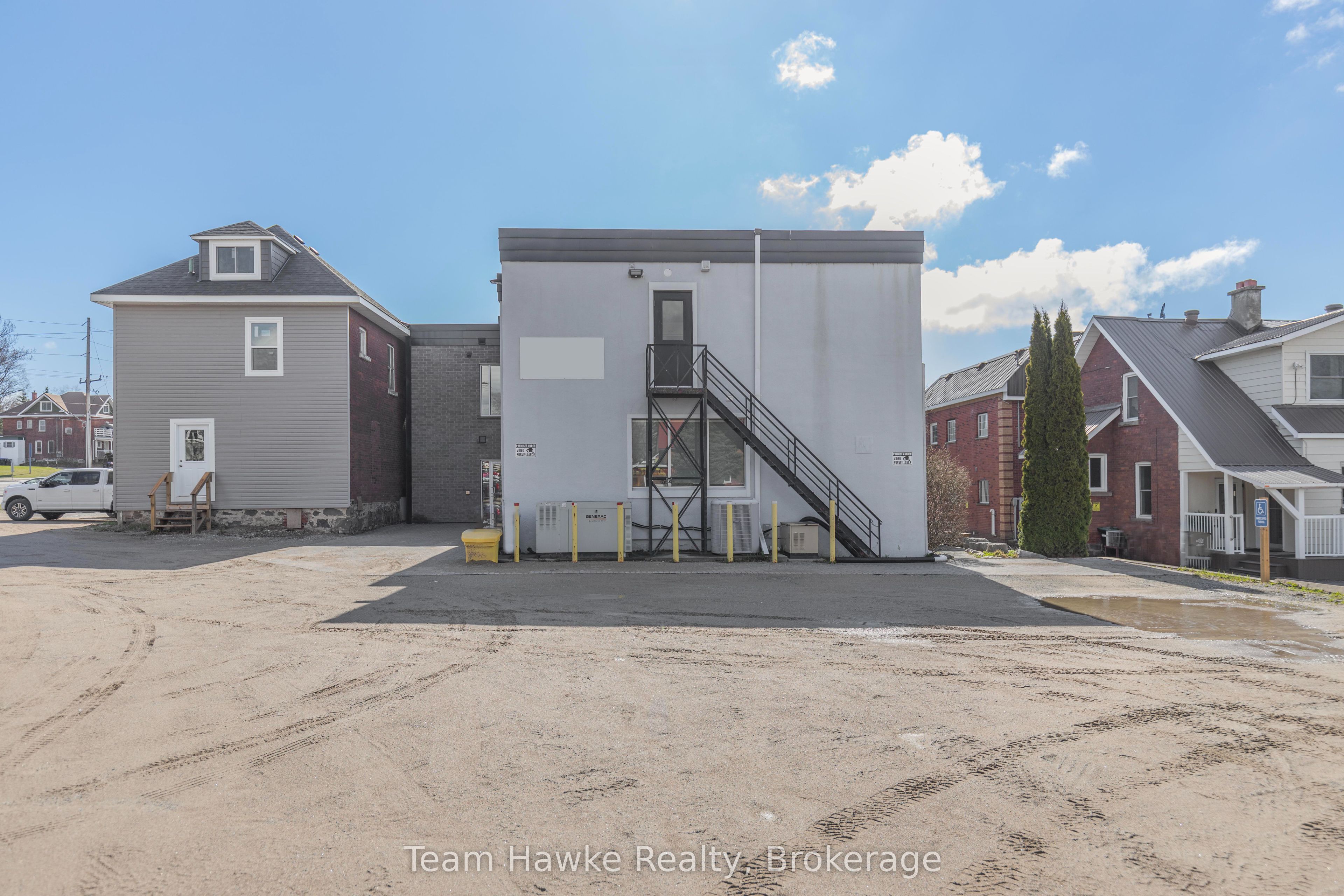 361&365 King Street Property Photo 24