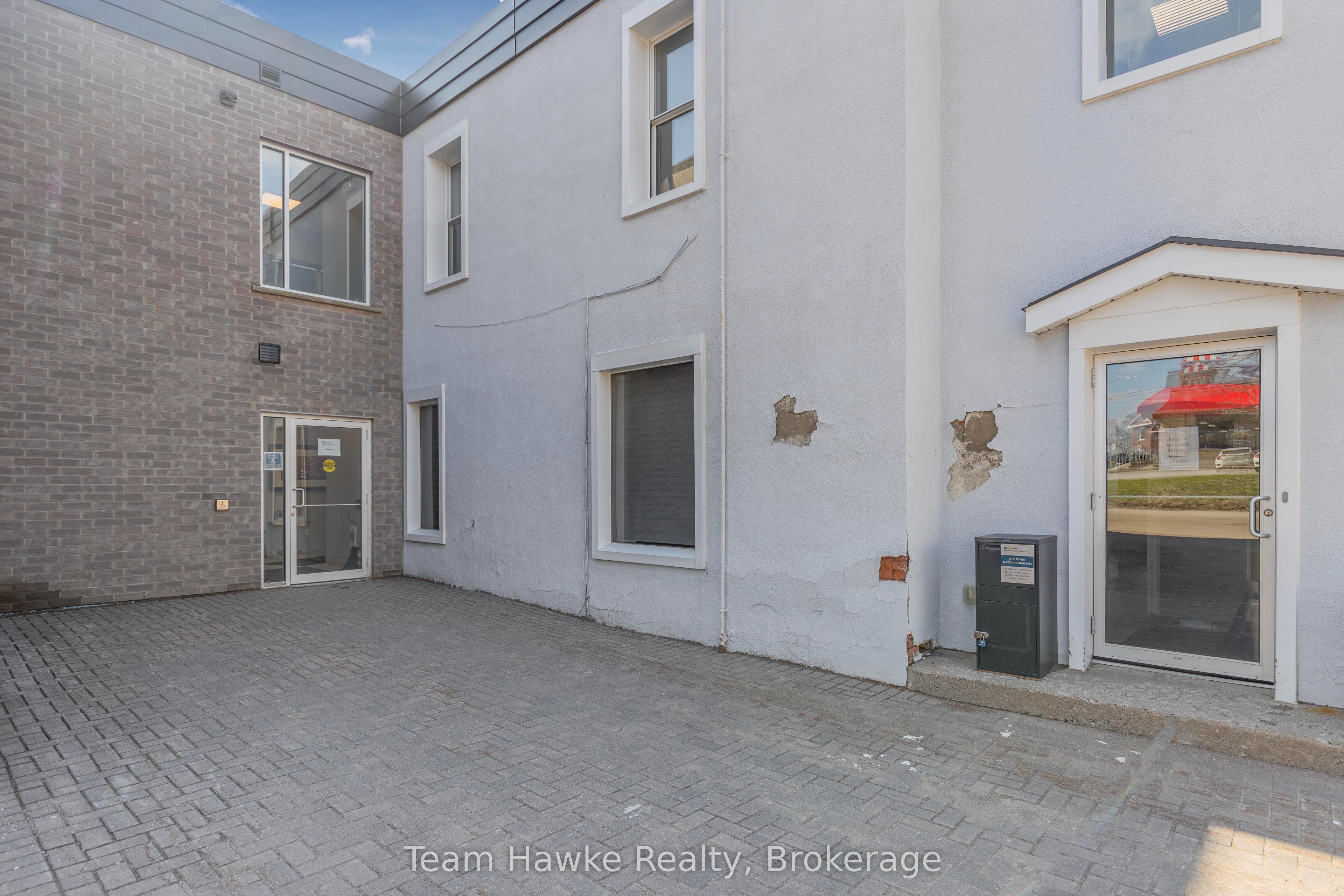 361&365 King Street Property Photo 33