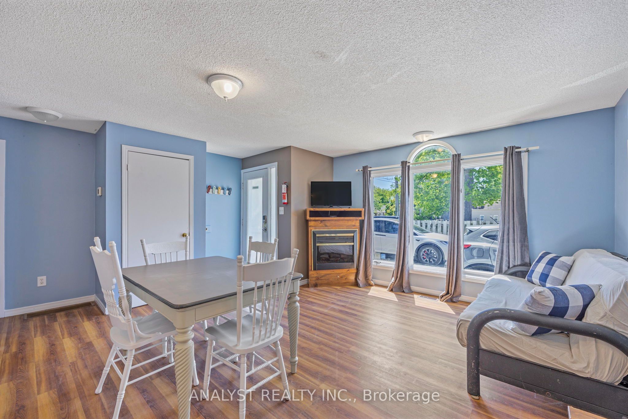 28 River Avenue Crescent Property Photo 36