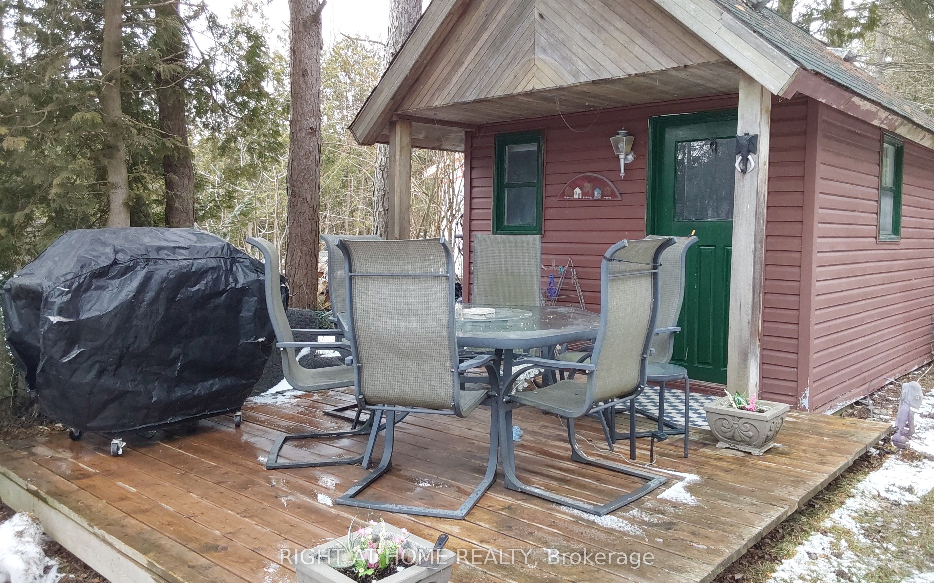 2323 Lakeshore Drive Property Photo 25